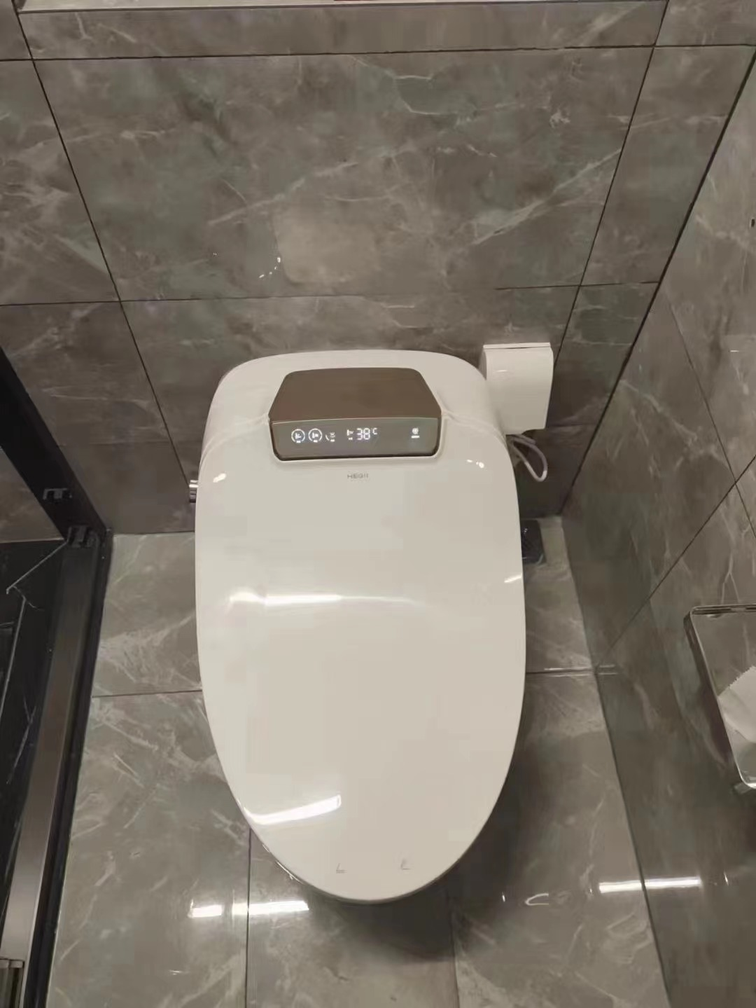 入手了新的智能马桶恒洁卫浴Q9X，听我的，有条件的必须入！